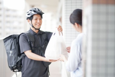 健康的なお弁当のテイクアウト＆宅配サービス